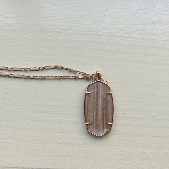 Kendra Scott Faceted Reid Necklace - Picture 4 of 5